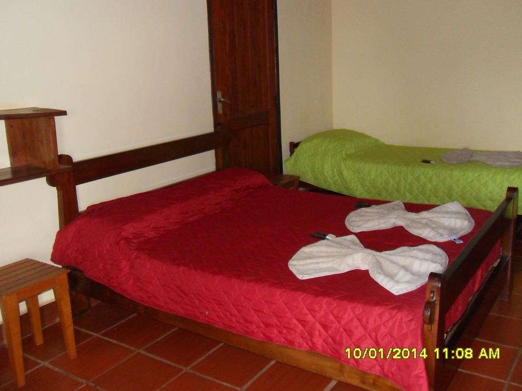 Hostel Y Posada Colibri Porto Iguaçu Exterior foto